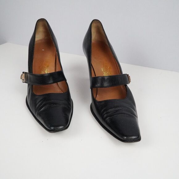Salvatore Ferragamo Black Leather Pumps Size 7 Mary Jane Style Made in Italy - Picture 5 of 16